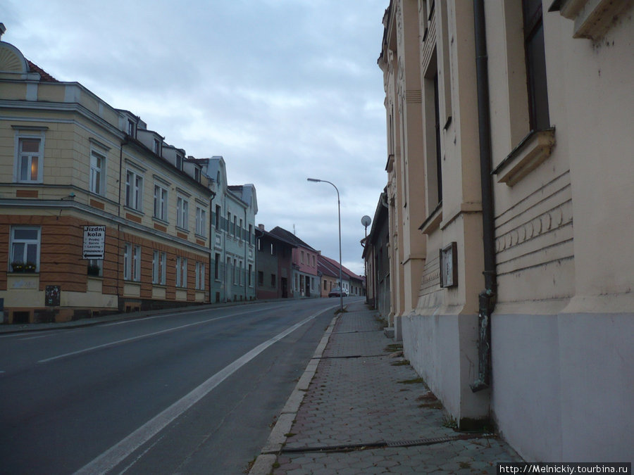 Утро в маленьком чешском городке Весели-над-Лужницей, Чехия