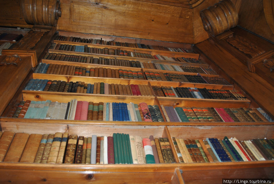 Библиотека Фештетичей Кестхей, Венгрия