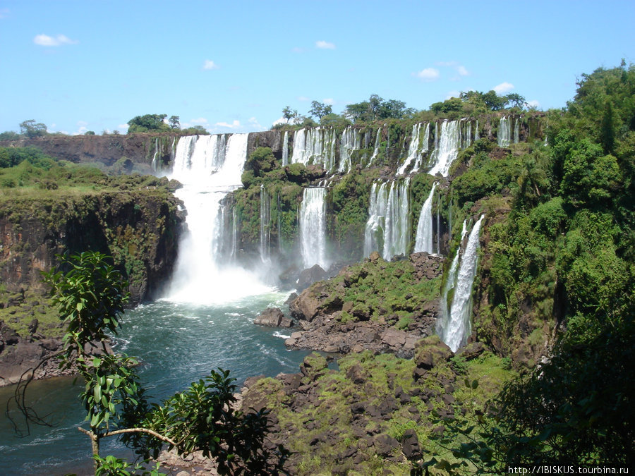 Водопад Игуаццу Пуэрто-Игуасу, Аргентина
