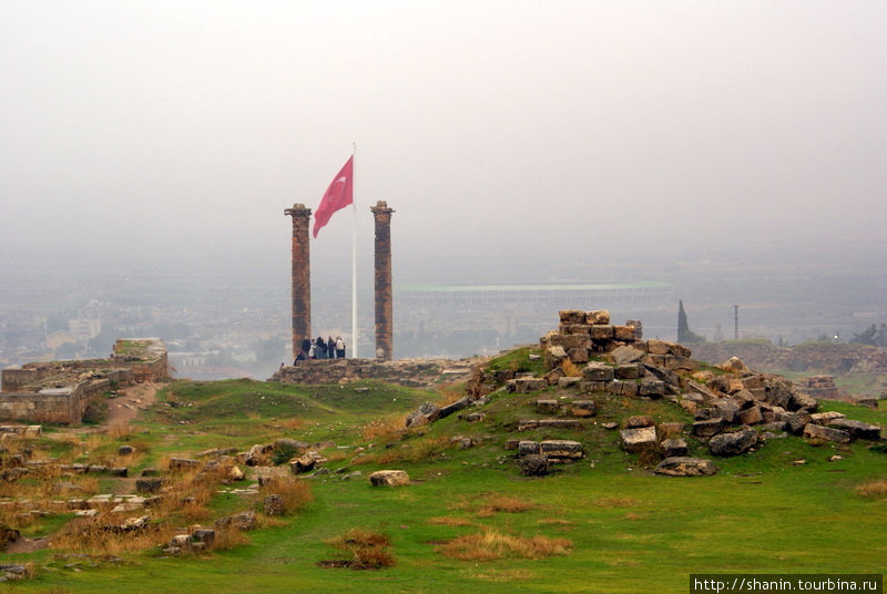 На месте крепости сейчас пустырь Шанлыурфа, Турция