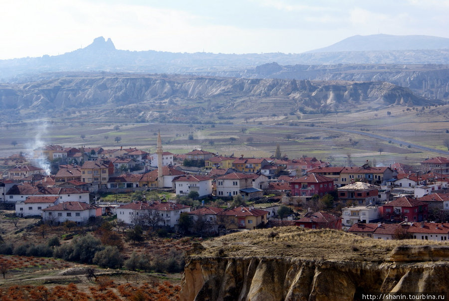 Вид на деревню Чавушин с горы Чавушин, Турция