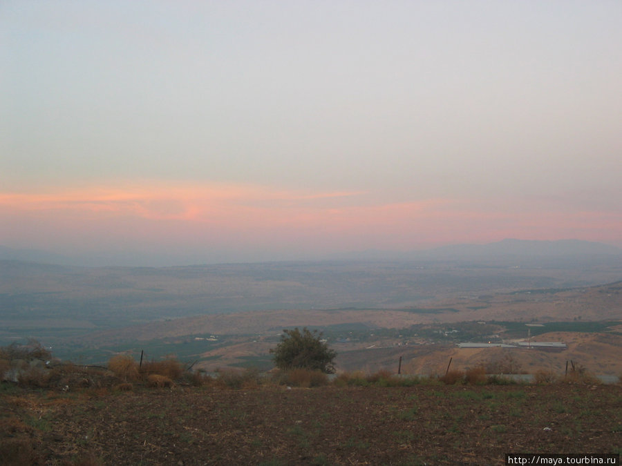 На стоянке. Солнце садится Галилейское море озеро, Израиль