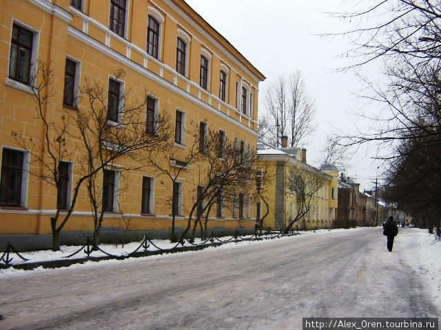 Крепость на Ореховом острове была основана внуком Александра Невского князем Юрием Даниловичем. Шлиссельбург, Россия