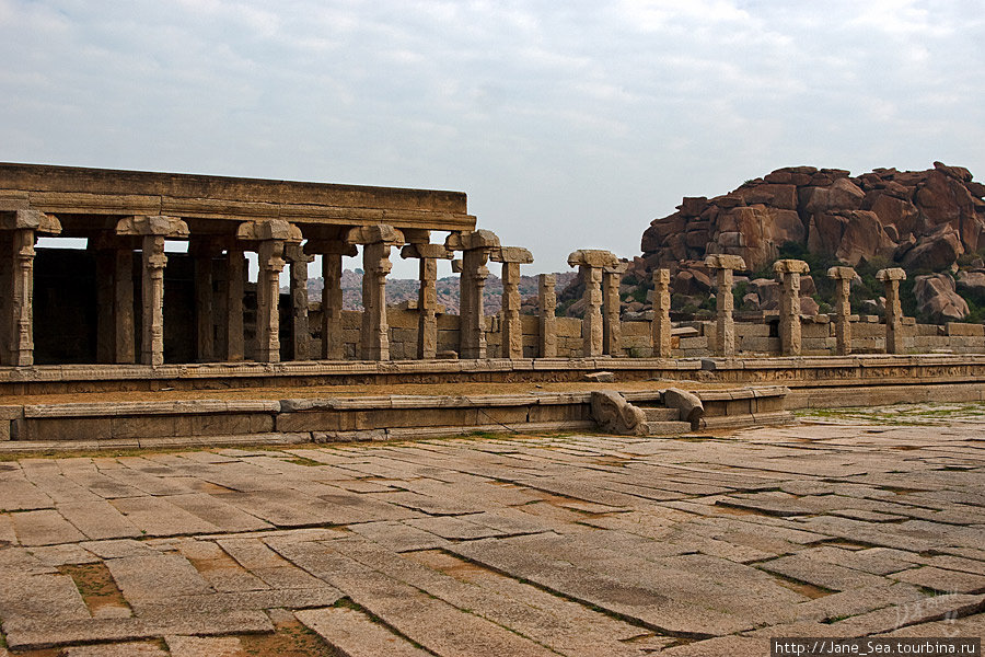 храм Хазара Рам (Тысячи Рам) Хампи, Индия