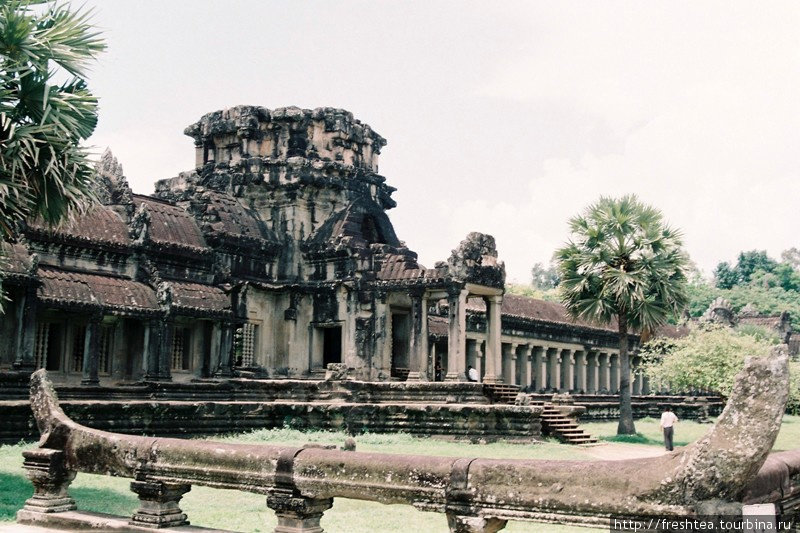 В стране Камбу, или Мгновенье рядом с вечностью Ангкор (столица государства кхмеров), Камбоджа