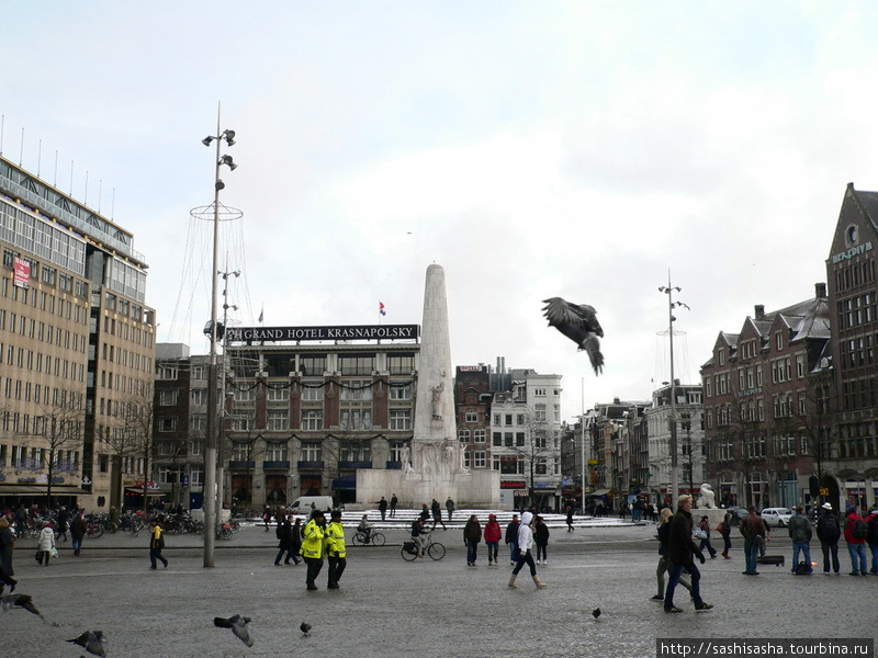 Площадь Dam Амстердам, Нидерланды