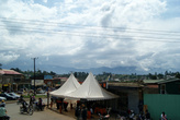 Форт-Портал (ворота в Рувензори), здесь же через горы дорога в Конго (Заир)