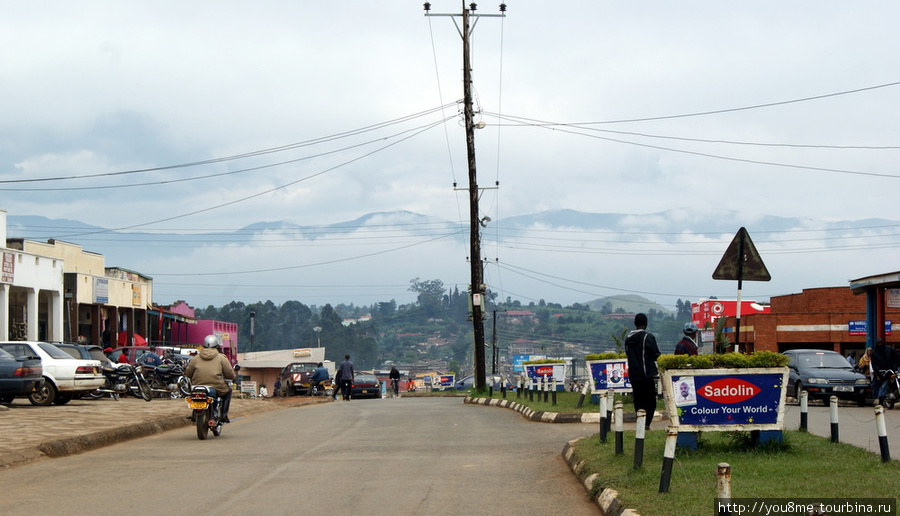 горы Рувензори (повелитель облаков) и Форт-Портал Западный регион, Уганда