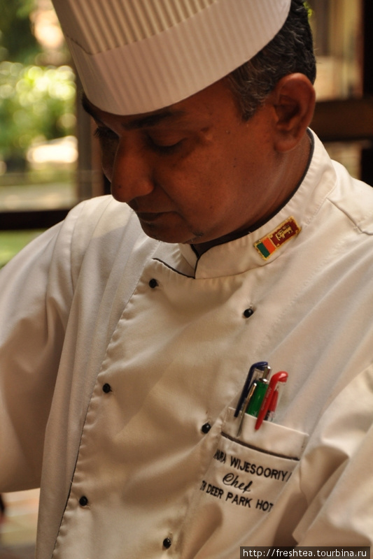 Подобные занятия маэстро проводил не однажды: в отелях Шри-Ланки кухне уделяют особой внимание, ведь это отличный способ представить и местные традиции, и историю страны. Гиритале, Шри-Ланка