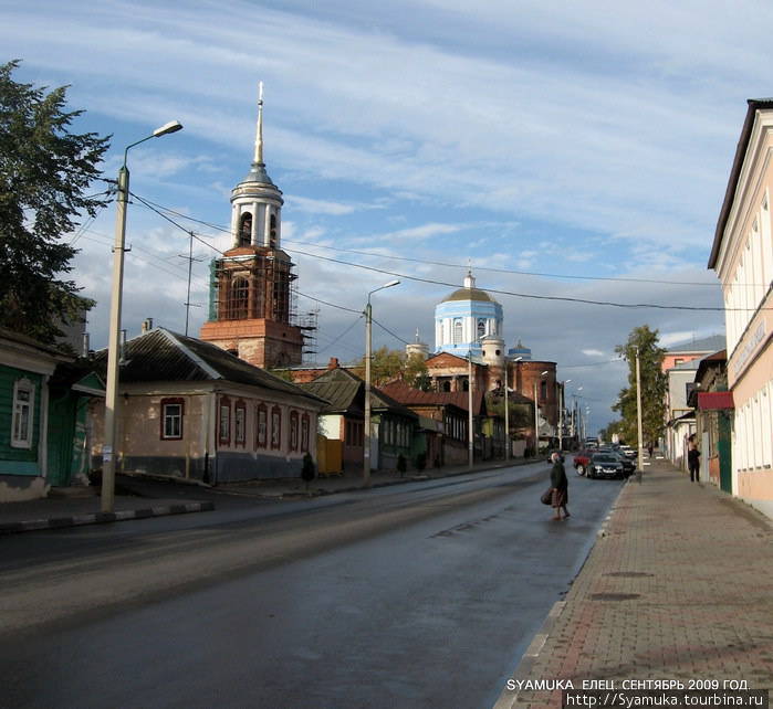 На улицах города. Елец, Россия