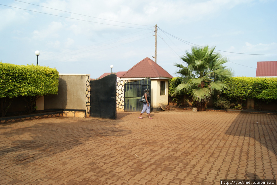 днем ворота открыты Бусия, Уганда