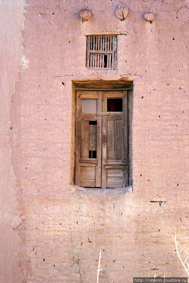 Два окна Абеяне, Иран