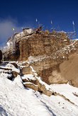Замок Аламут на скале