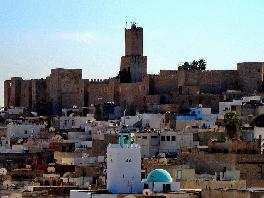 Крепость-монастырь и пиратские корабли города Сус Сусс, Тунис