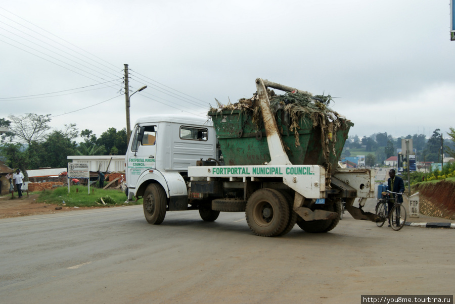 уборка мусора Западный регион, Уганда