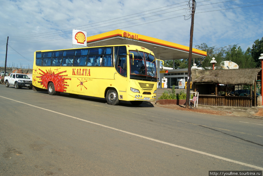 междугородний автобус компании Kalita Западный регион, Уганда