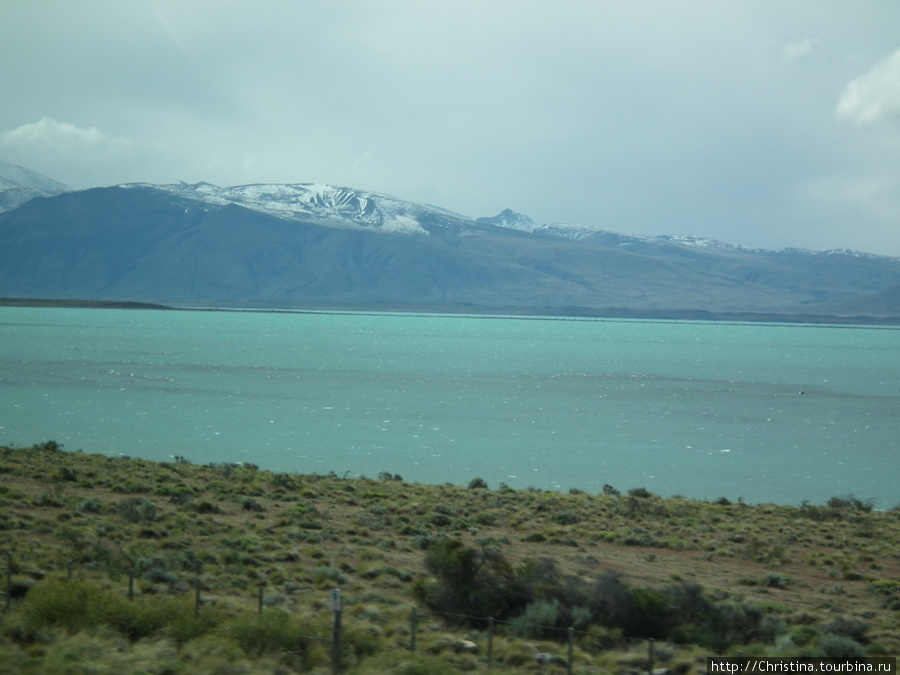 Lago Argentina/ почти подъехали к Калафате. Аргентина