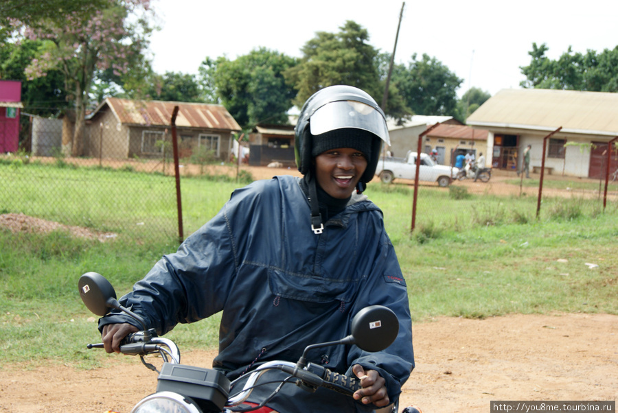 улыбается Восточный регион, Уганда