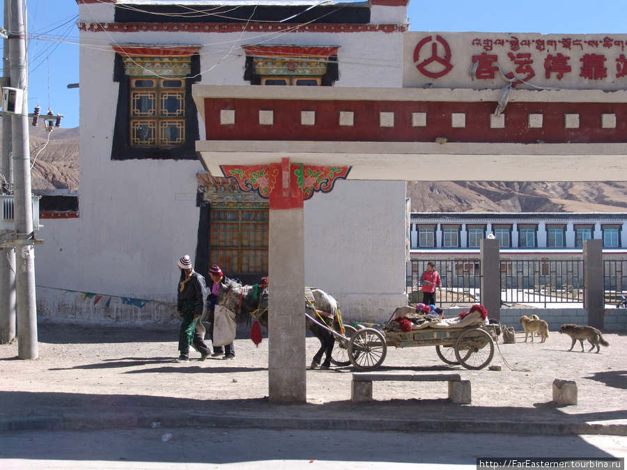 Тибетские здания Тингри всегда радуют взгляд Тибет, Китай