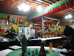 В тибетском ресторане Сонгцен на главной улице Шигадзе обстановка была совсем простой