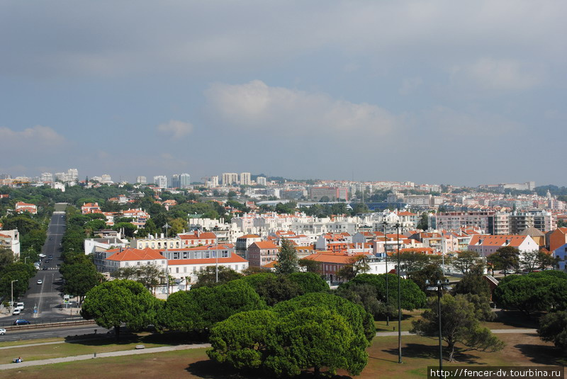 Крыши района Белем. Честно говоря, на город есть виды и по-лучше) Лиссабон, Португалия
