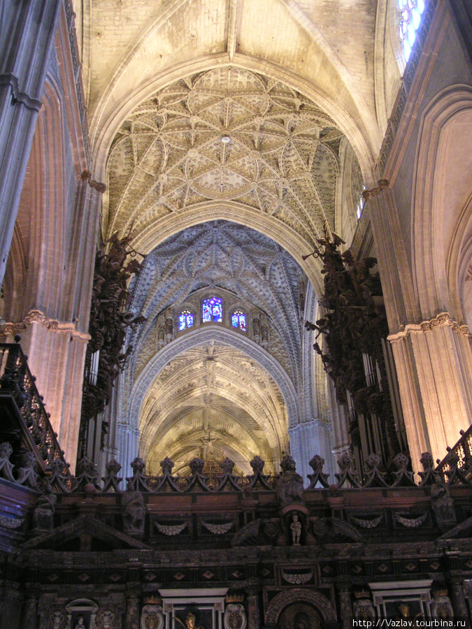 Внутри собора Севилья, Испания