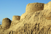 Башни и крепостная стена в Кашане