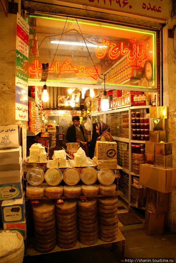 На рынке в Тебризе Тебриз, Иран