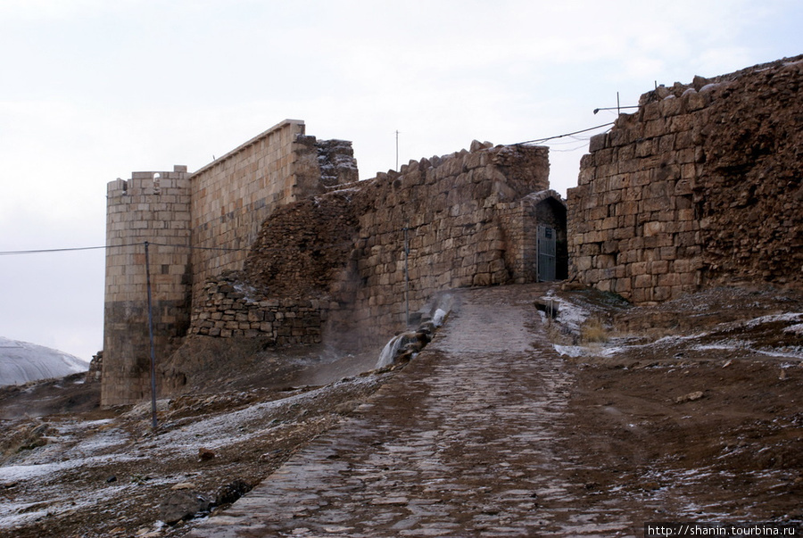 Вход в святилище Провинция Западный Азербайджан, Иран