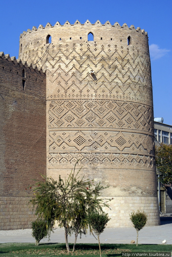 Крепостная башня в Ширазе Шираз, Иран