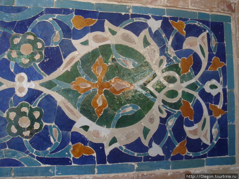 Яркая мозаика светится на солнце Самарканд, Узбекистан