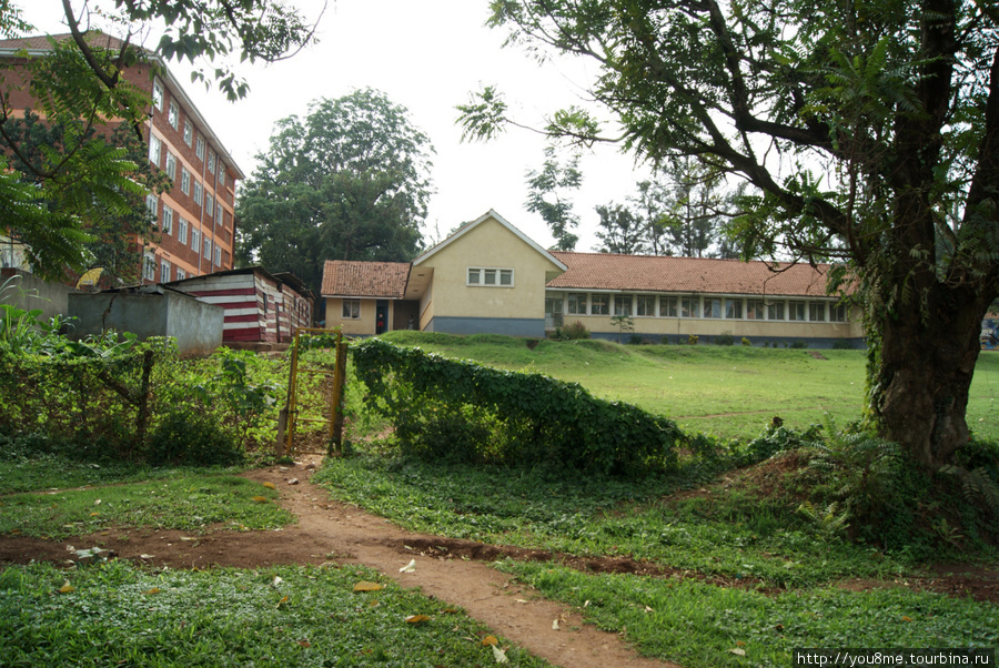 школа Кампала, Уганда