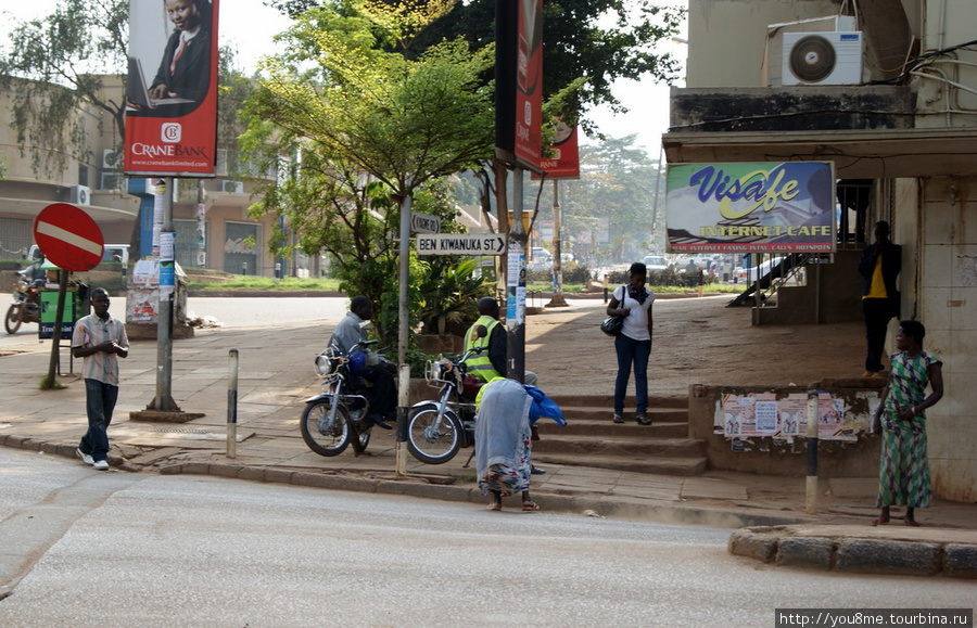 у перехода Кампала, Уганда