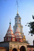 Святые ворота (17 в.) Ризоположенского монастыря.