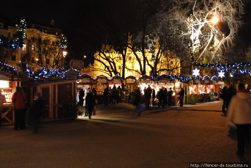 Рождественские базарчики Праги. Площадь Мира. Прага, Чехия