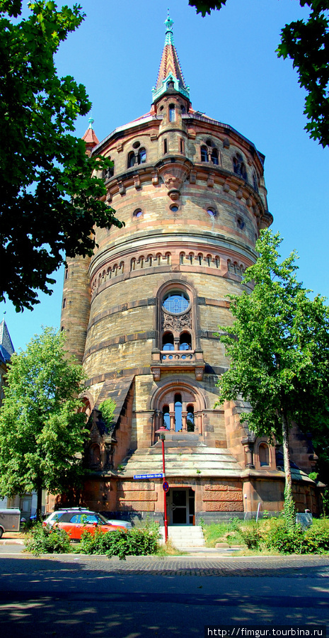Wormess Wasserturm. Вормс, Германия