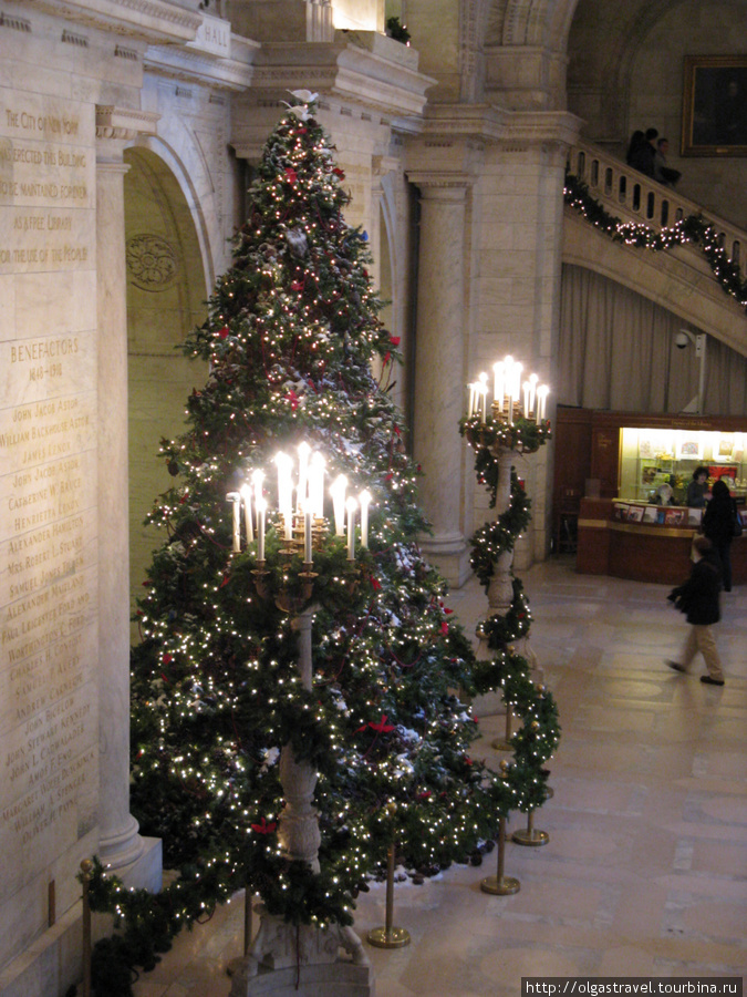 Белый мрамор и Рождественская елка Нью-Йорк, CША