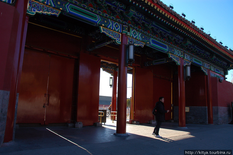Южные ворота (напротив северных ворот Запретного города) Пекин, Китай
