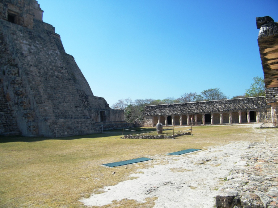 Пирамида и дворец Ушмаль, Мексика