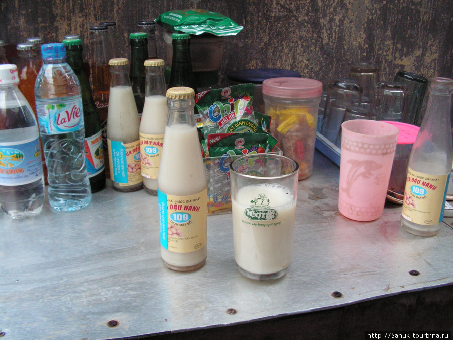 Хайфон. Вкусное соевое молоко Вьетнам
