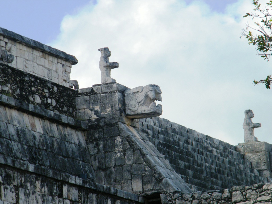 Драконы Чичен-Ица город майя, Мексика