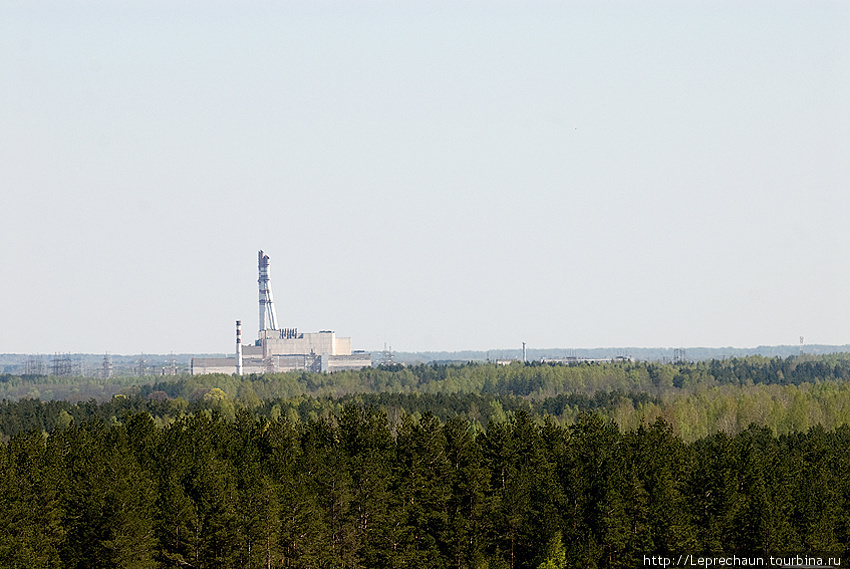 Игналинская атомная станция с крыши самого высокого здания в городе Висагинас, Литва