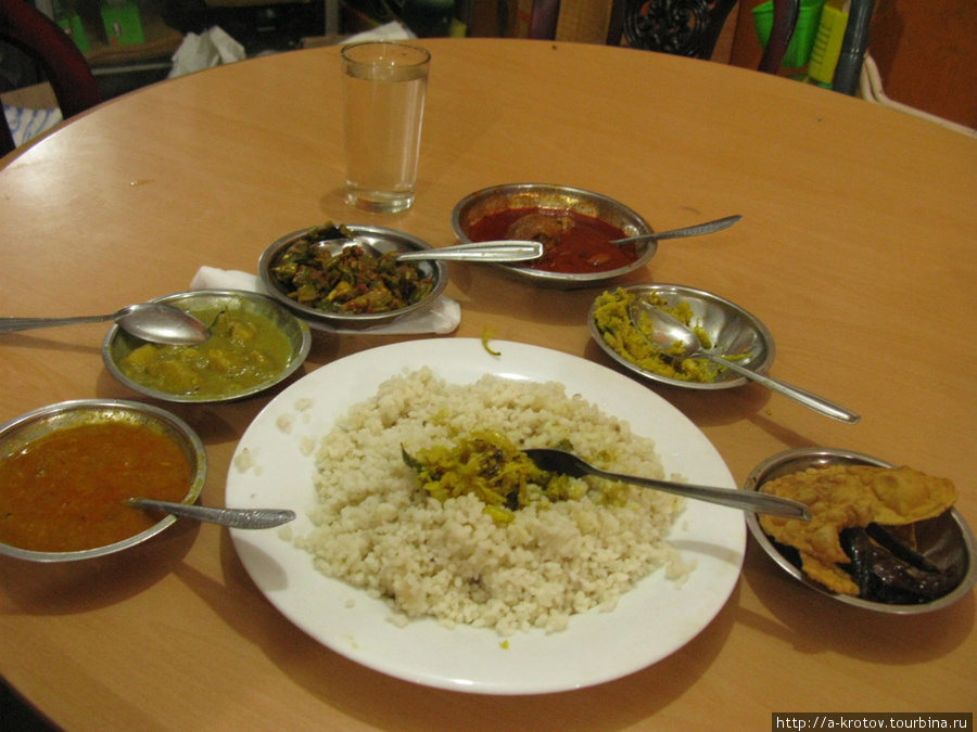 Rice and Curry ($1.5) Тиссамахарама, Шри-Ланка