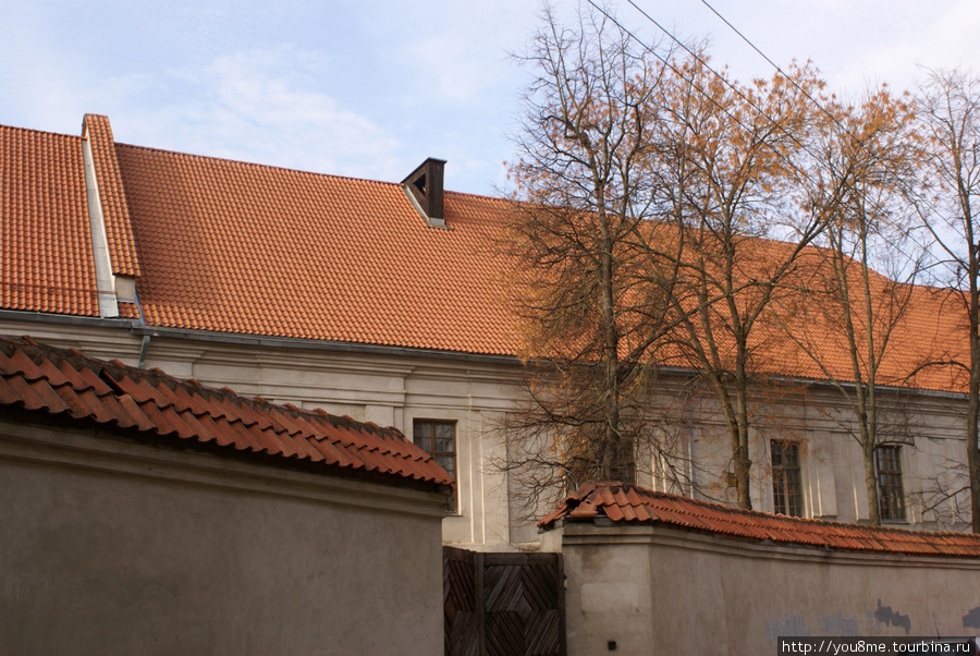 стена и крыша Вильнюс, Литва