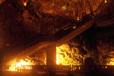 Лестница в пещере Далматаш