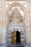 Вход в мечеть Ешфероглу
