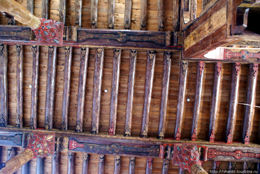 Деревянный потолок мечети Средиземноморский регион, Турция