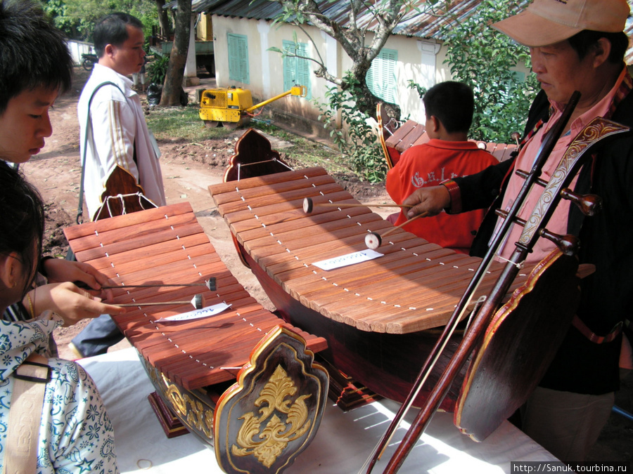Luang Prabang Ethnic Cultural Festival Лаос
