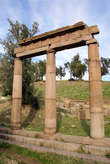Три колонны в Асклепионе