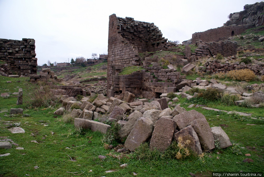 Руины в Ассе Эгейский регион, Турция